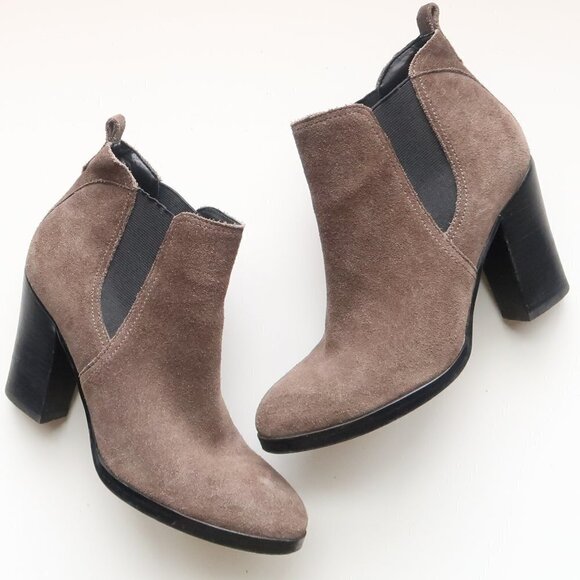 Marc Fisher Taupe Suede Leather Block Heel Ankle Boots / Booties - Picture 15 of 15